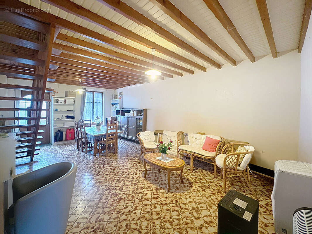 Maison à VIEUX-CONDE
