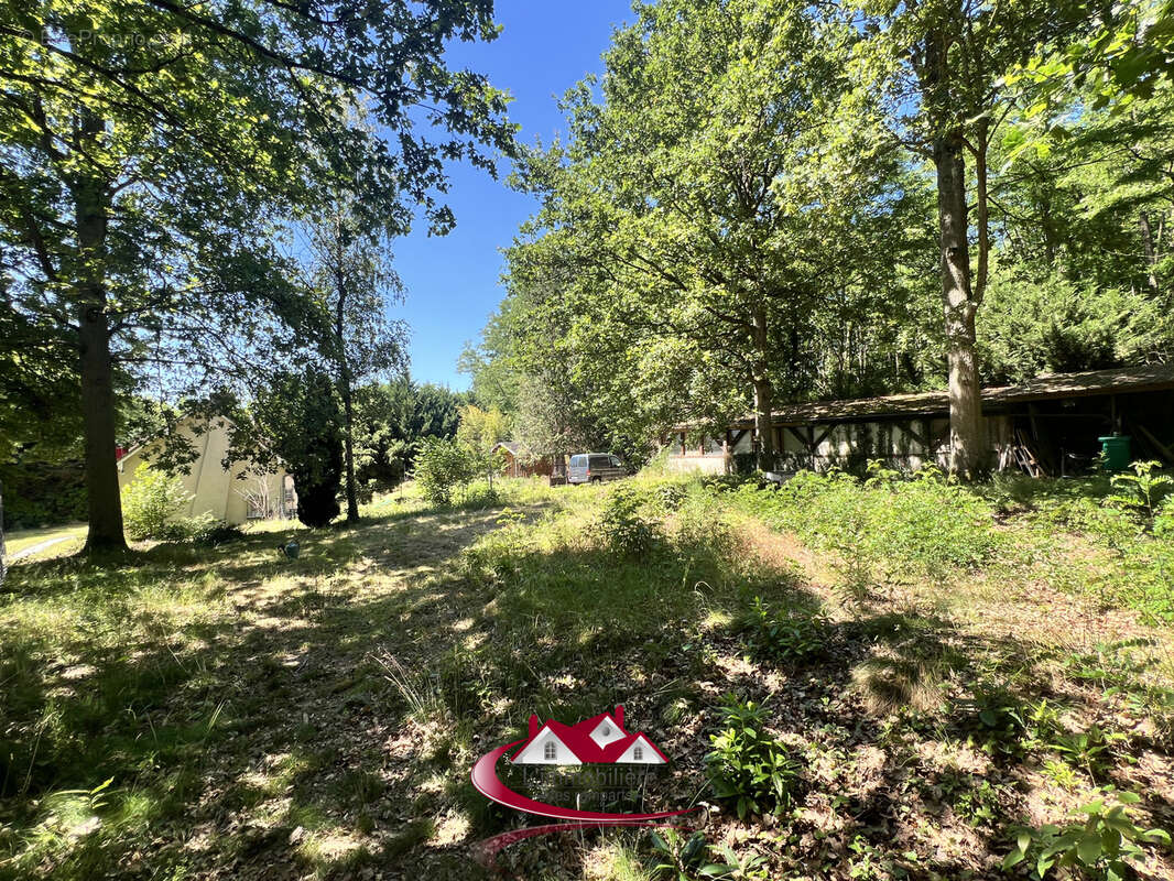 Maison ancienne sur plus de 2500 m2 de terrain - photo 14