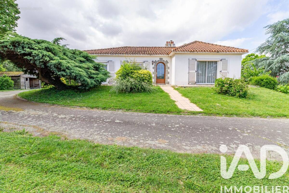 Photo 1 - Maison à AIZENAY