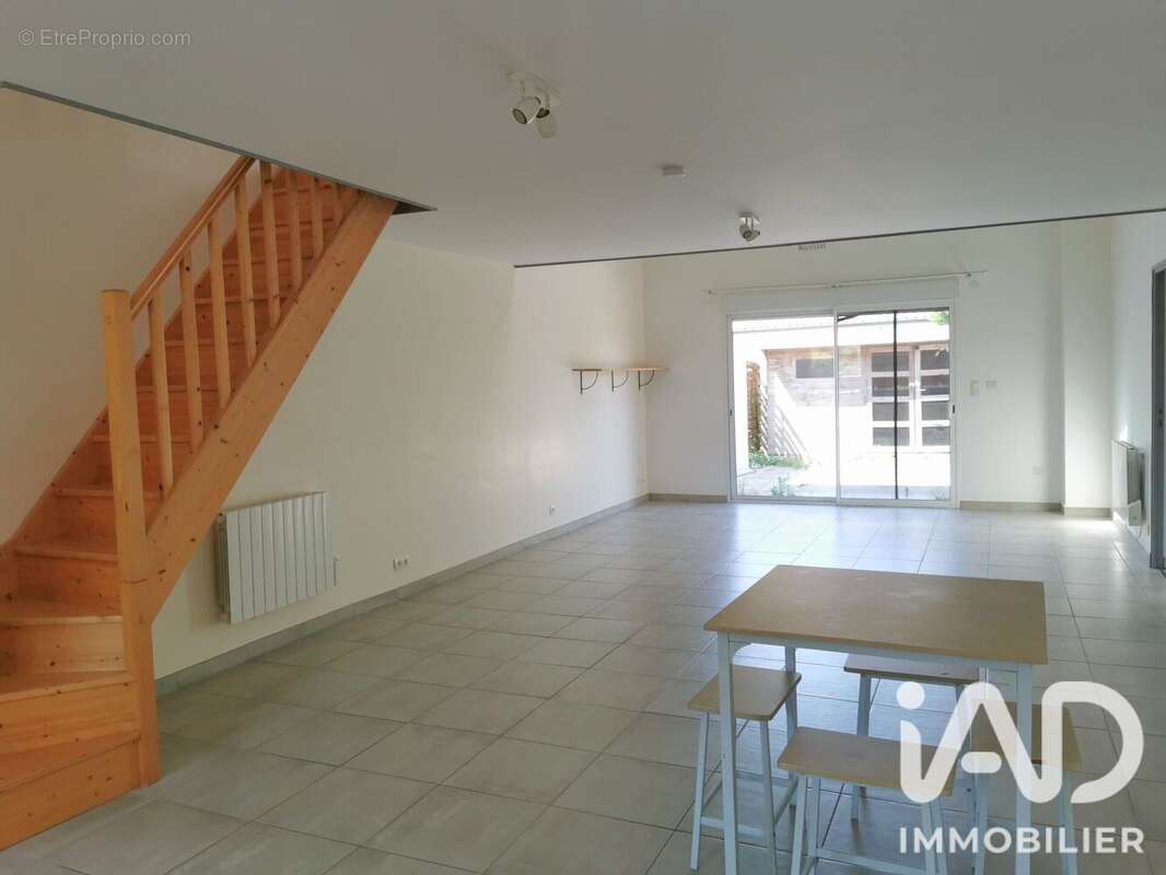 Maison 115 m² à Creon  - photo 2