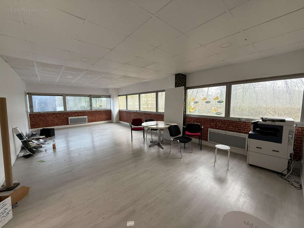 Commerce à NOISY-LE-GRAND