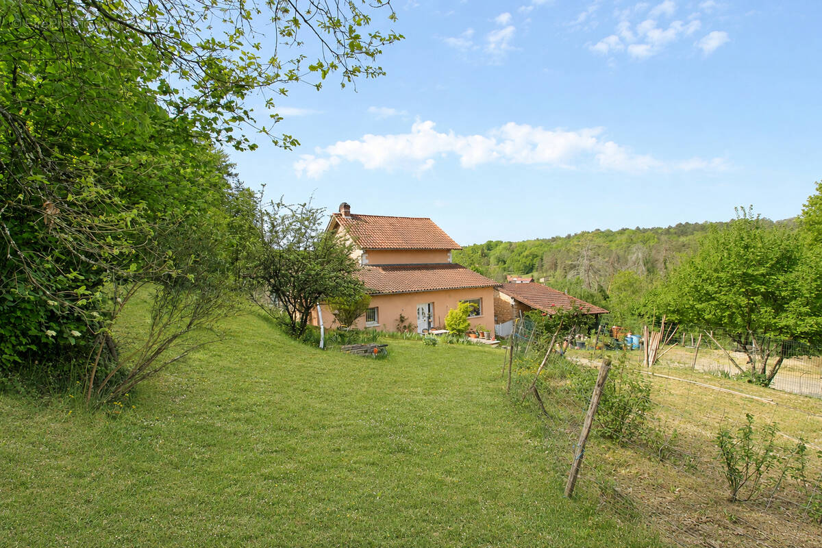 Maison à CHATEAU-L'EVEQUE