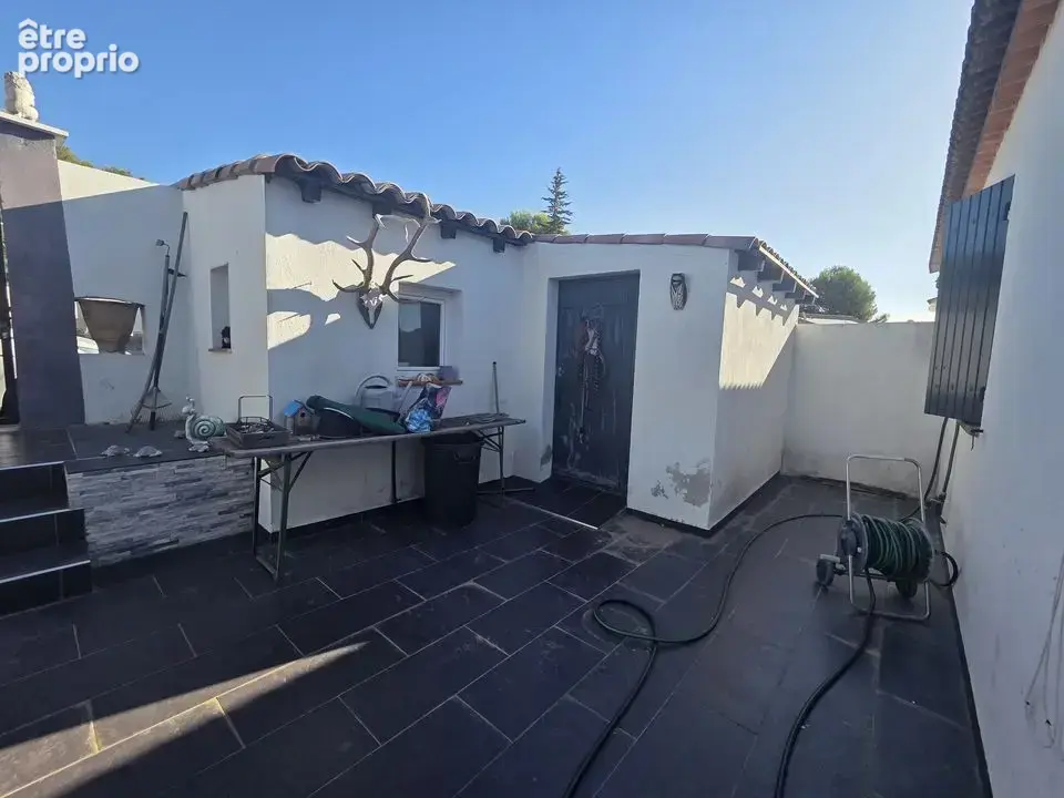 Maison de plain-pied avec piscine  Parcelle de 500 m² a Rognac - photo 11