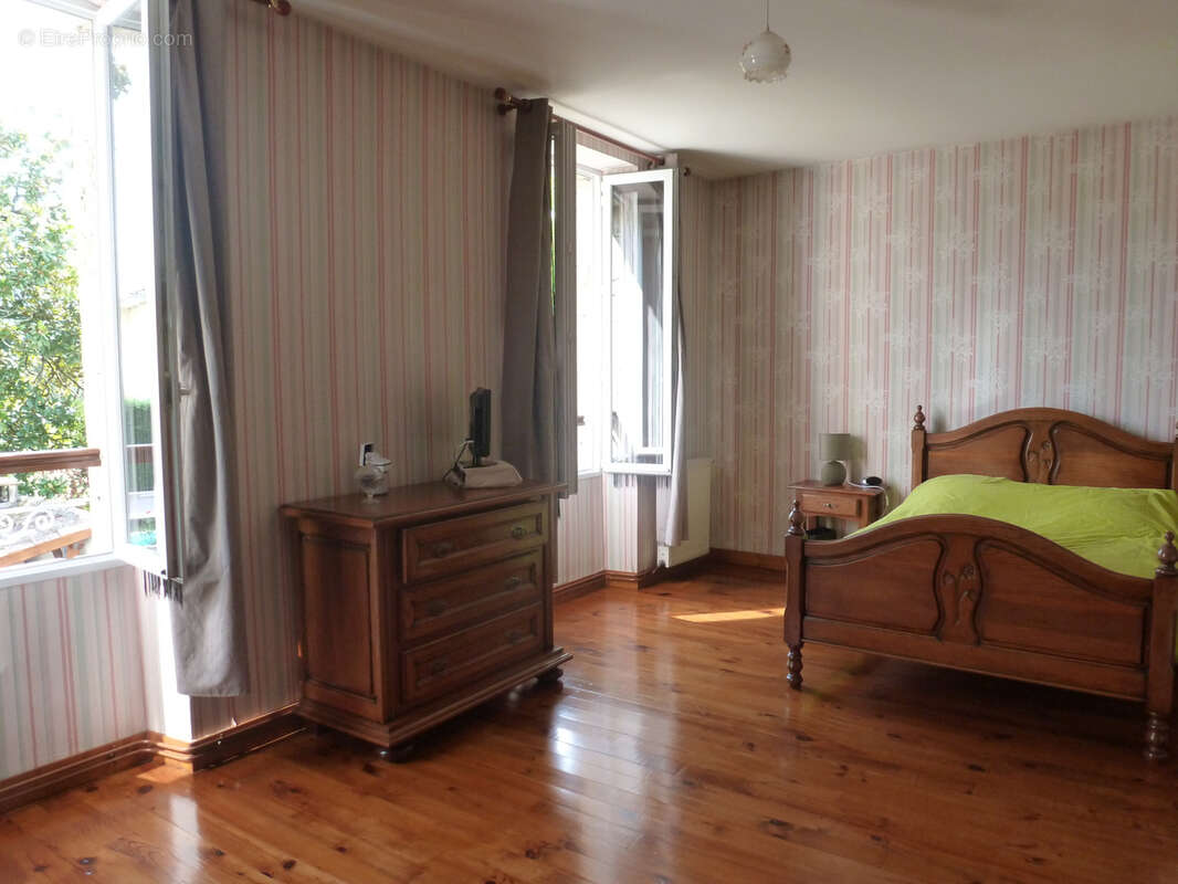 Maison à GIRONDE-SUR-DROPT