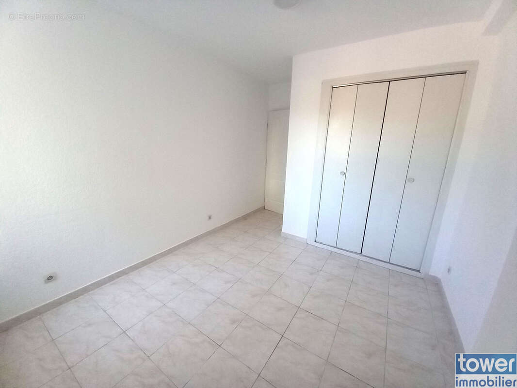 Appartement T4 de 90 m2 avec terrasse   Centre-ville   Résidence sécurisée - photo 10