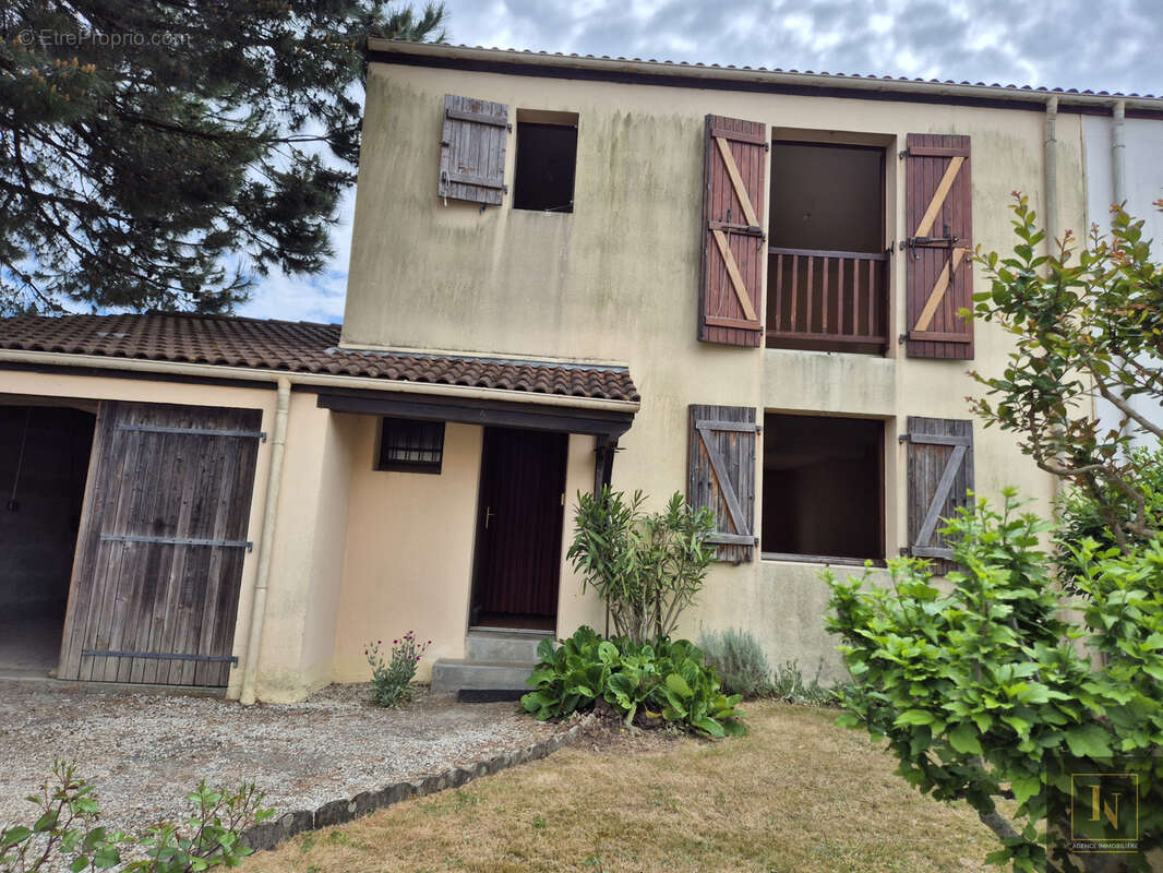 Maison à SAINT-SEBASTIEN-SUR-LOIRE