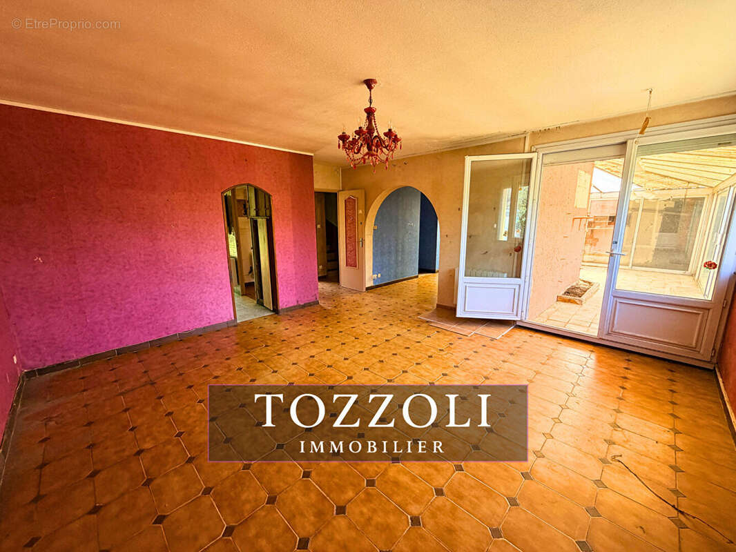 Maison Villefontaine 5 pièce(s) 88.9m2 - photo 3