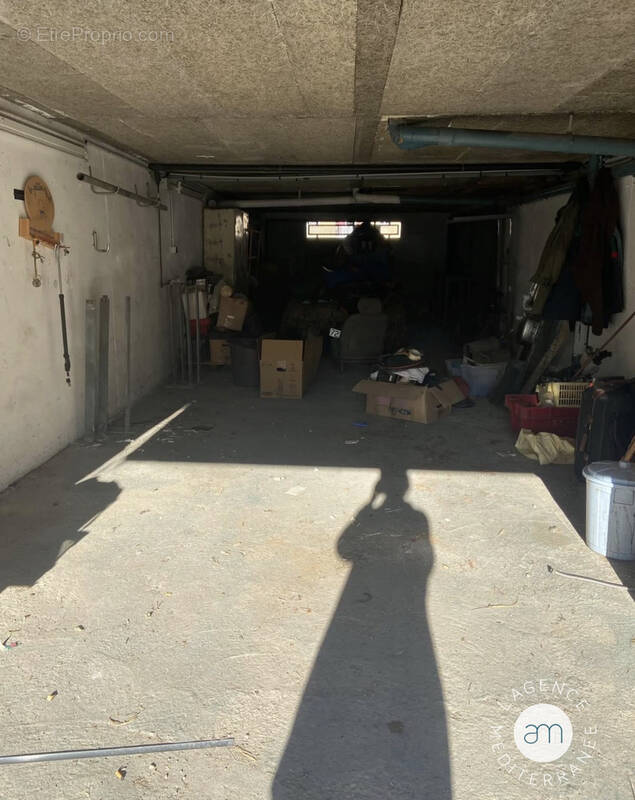Parking à PALAVAS-LES-FLOTS