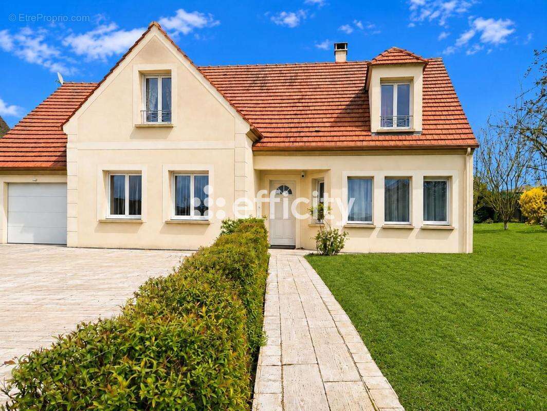 Maison à COULOMMES