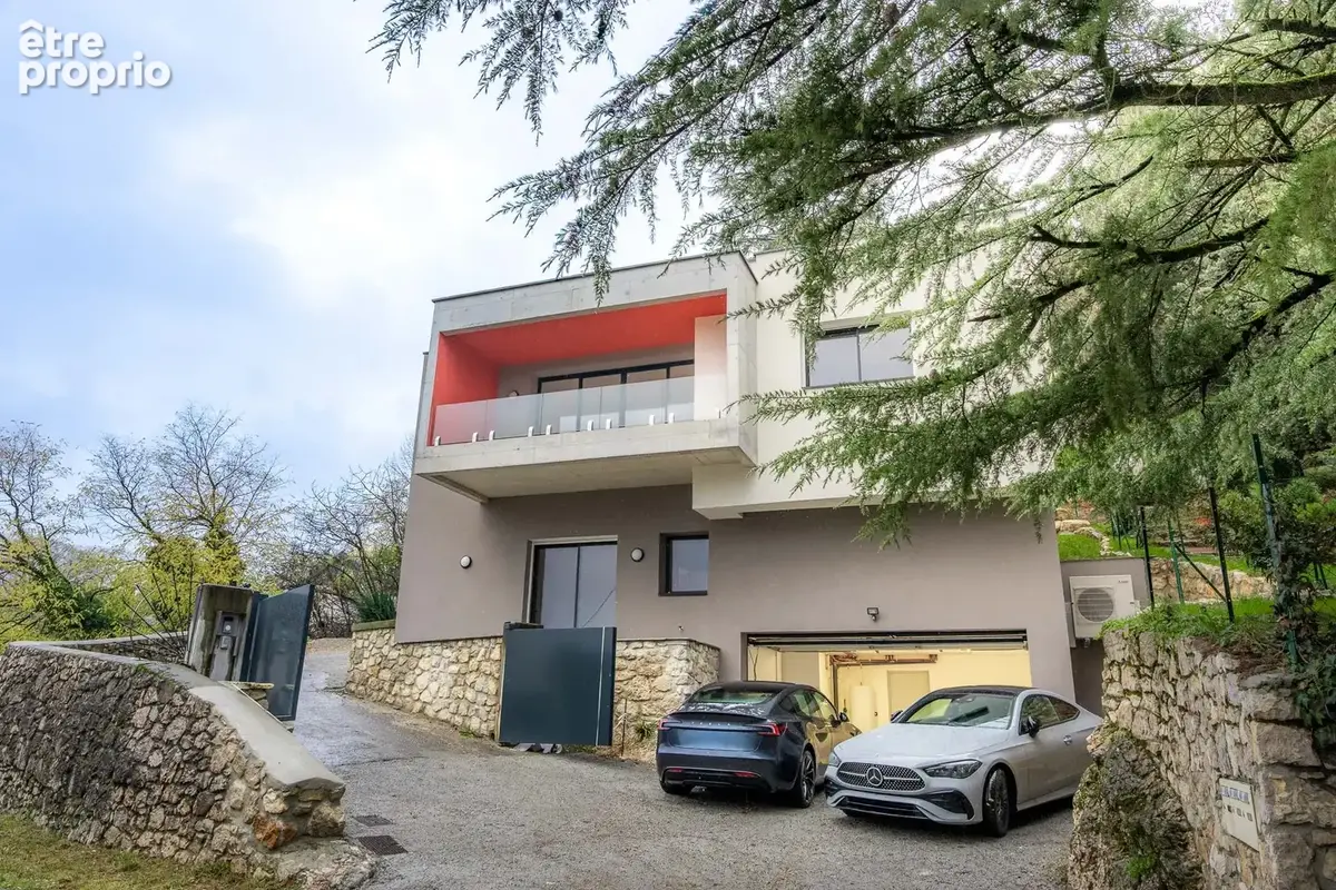 Appartement  T5 Neuve    Saint-Alban-Leysse 73230 - photo 3