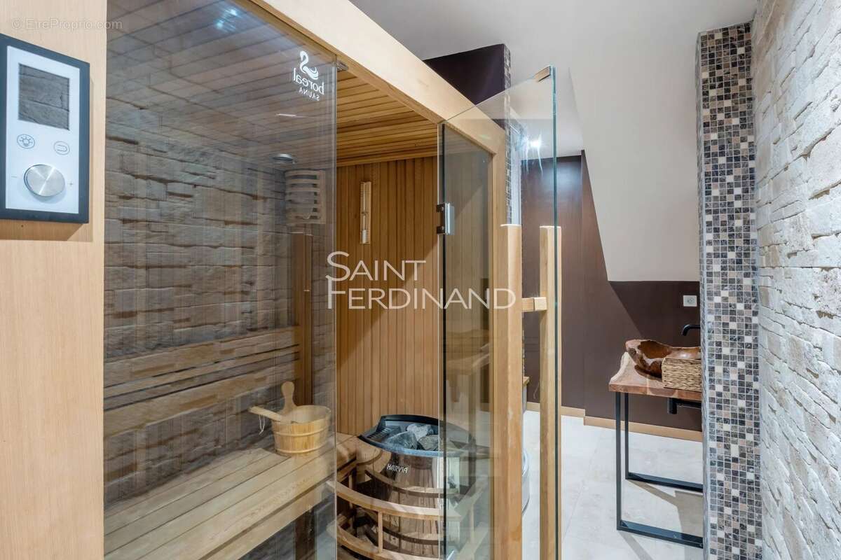 Maison à SARTROUVILLE