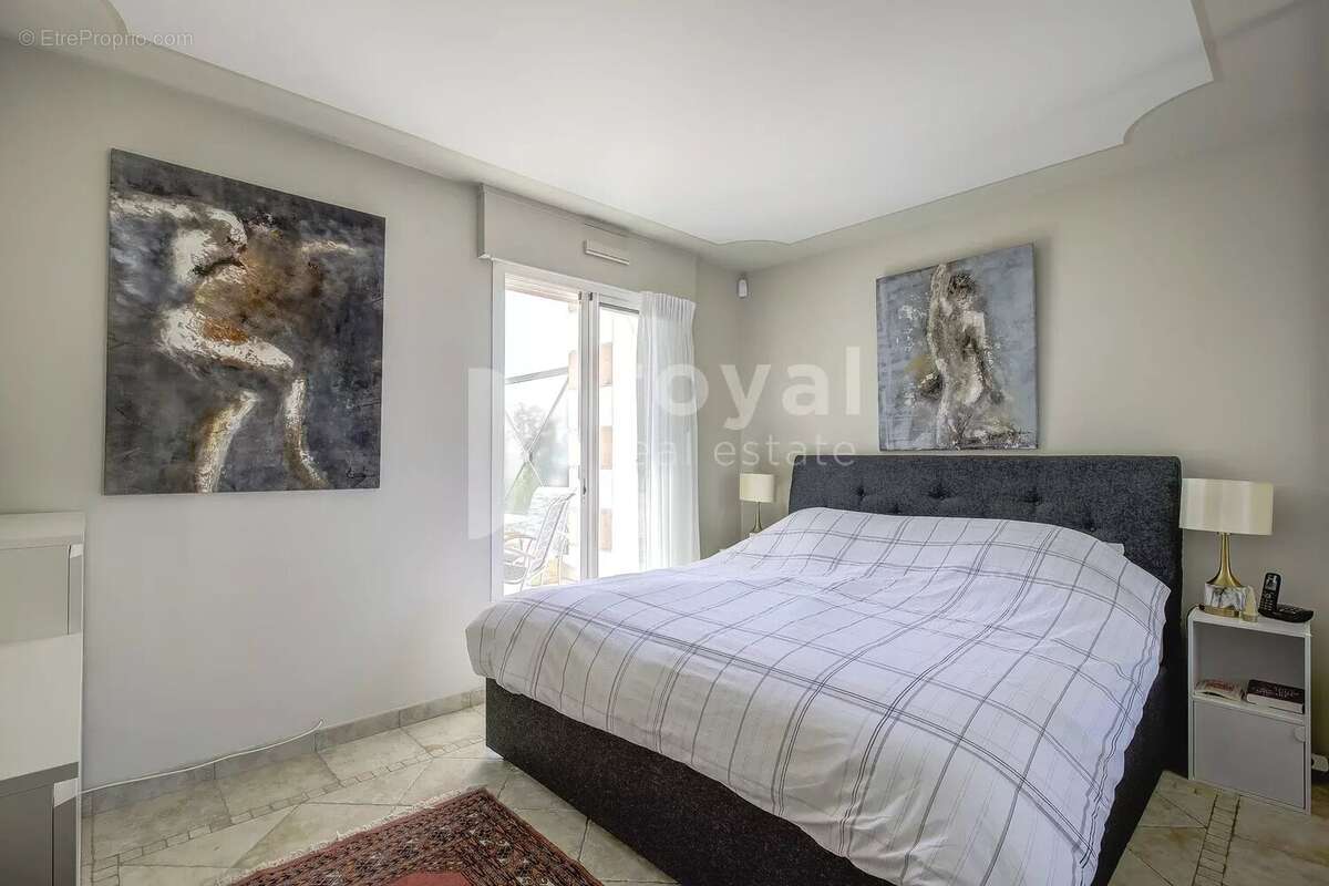 Appartement à MOUGINS