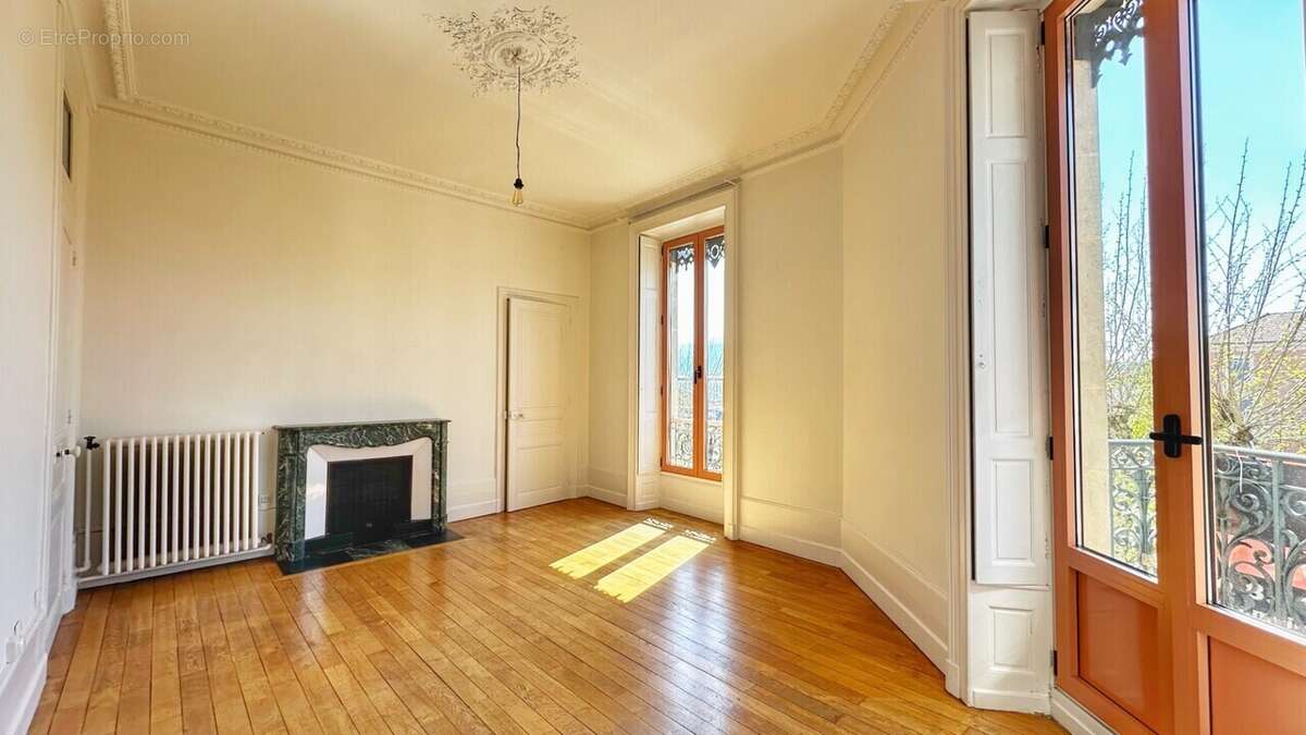 Appartement à VOIRON