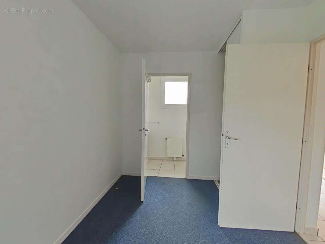 Maison à SAINT-SEBASTIEN-DE-MORSENT