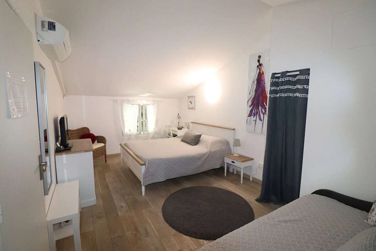 Maison à LA CADIERE-D'AZUR