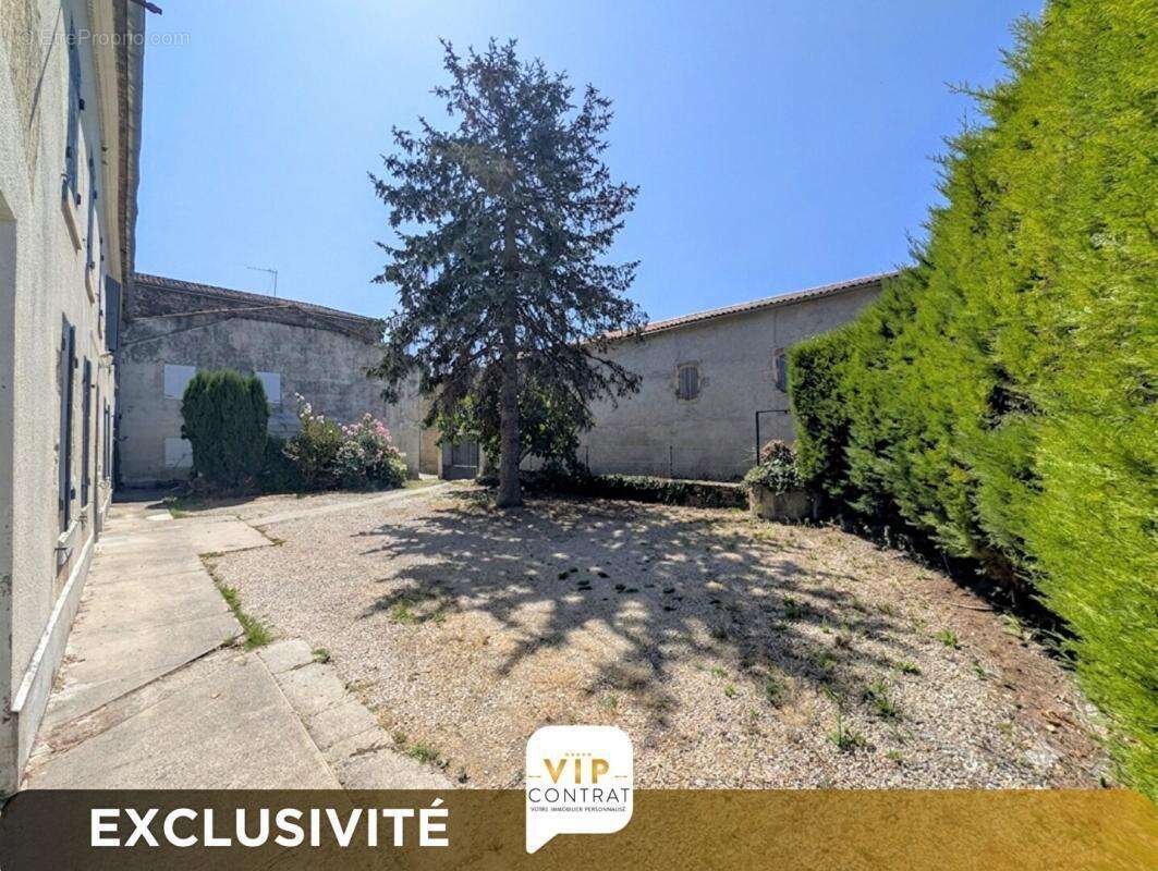 GARANTIE PROTEC+ 12 MOIS INCLUS / Maison 9 pièces avec piscine - photo 3