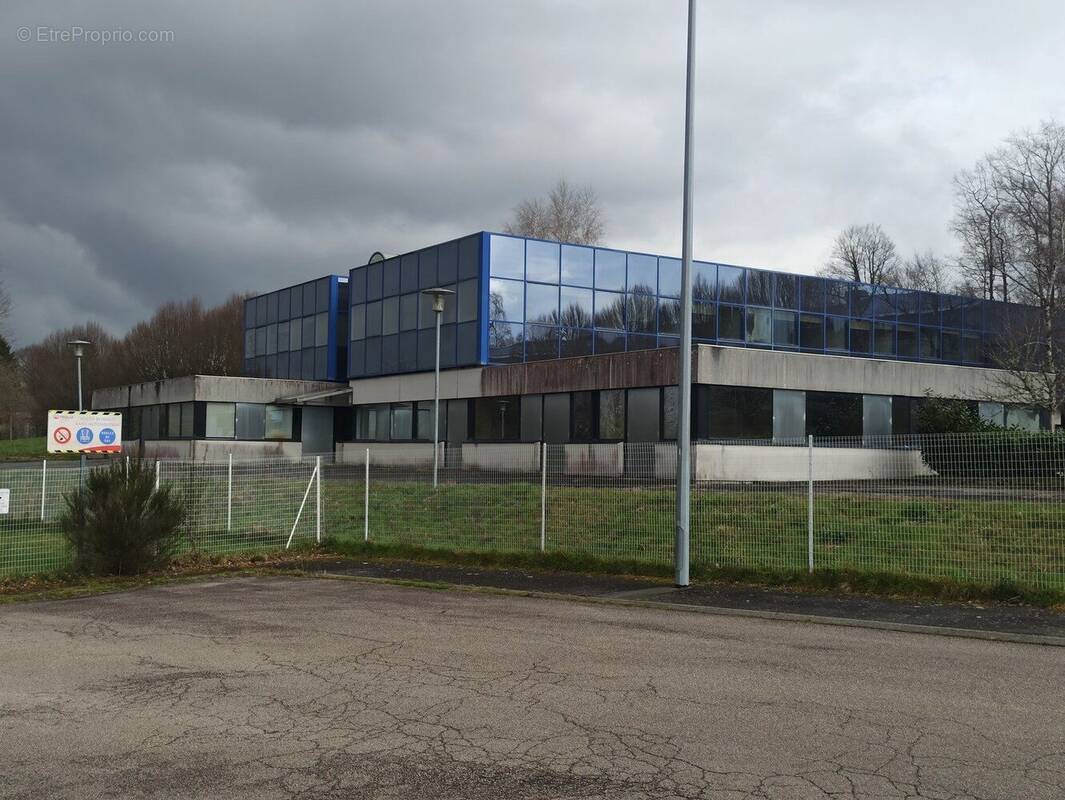 Commerce à FEYTIAT