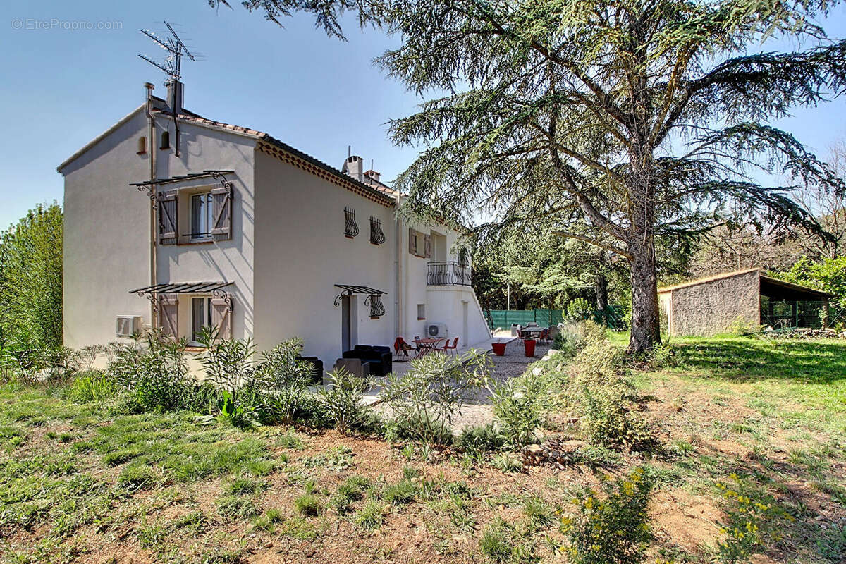 Maison à LORGUES