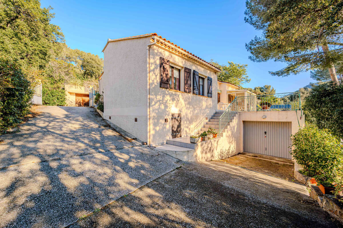 Maison plain pied au calme - mer a pied - photo 2