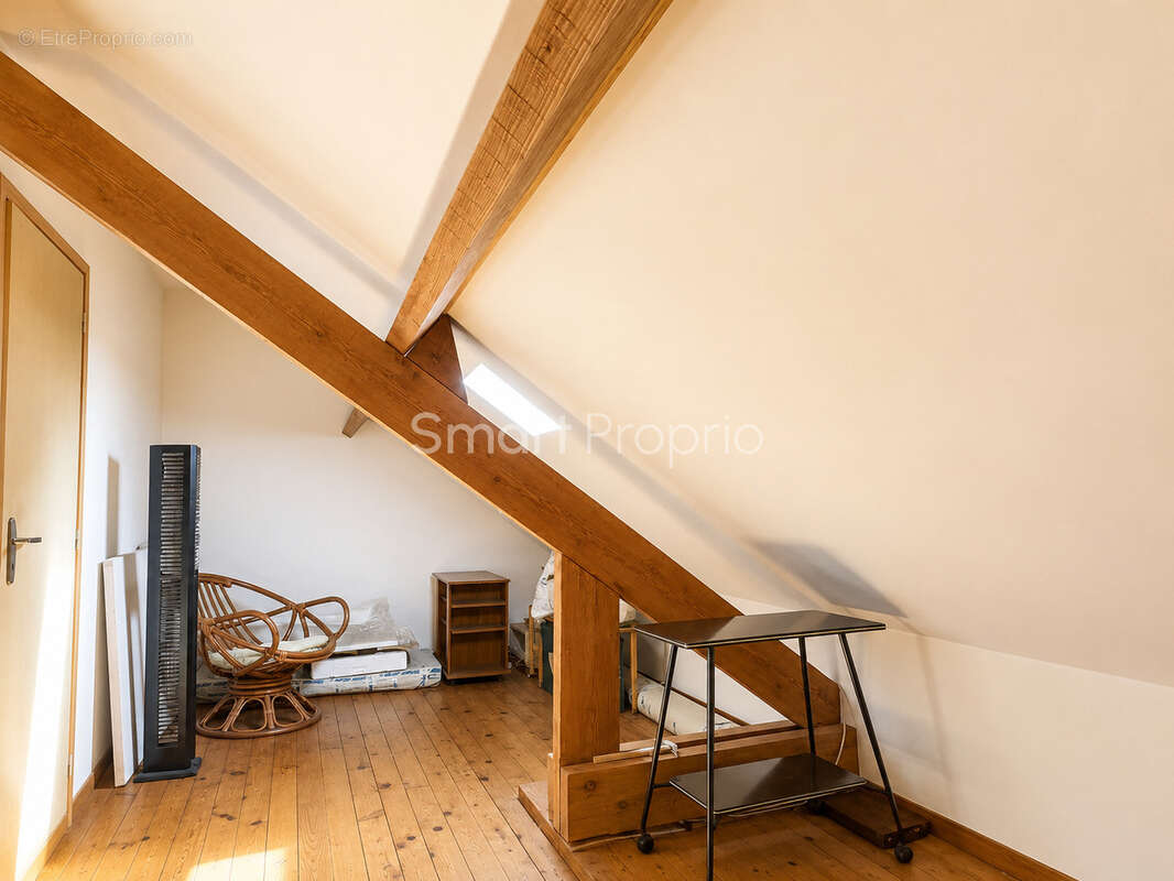 Une maison familiale pleine de potentiel, au cœur de Gournay-sur-Marne - photo 10