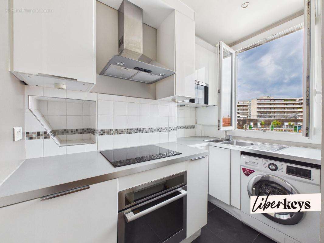 Charmant T2 traversant de 37 m² – Lumineux, au 5ᵉ étage avec ascenseur – Paris 11ᵉ (Voltaire) - photo 10