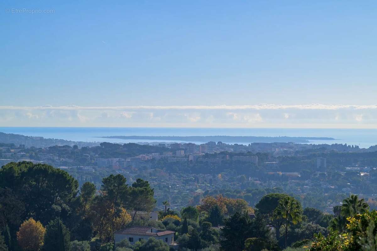 Maison à MOUGINS