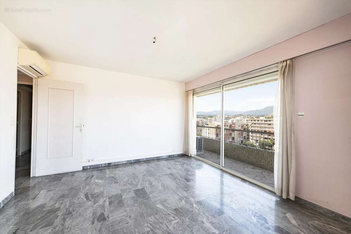 Appartement à CAGNES-SUR-MER