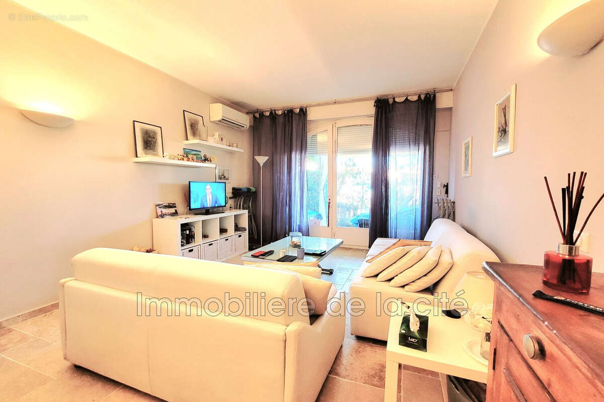 Appartement à GRIMAUD