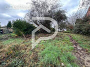 Terrain à MONTGE-EN-GOELE