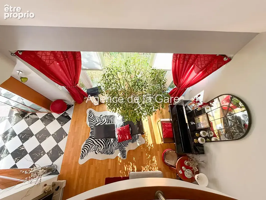 Chatou élégante maison familiale de 7 pièces avec jardin, terrasses et jacuzzi - photo 16