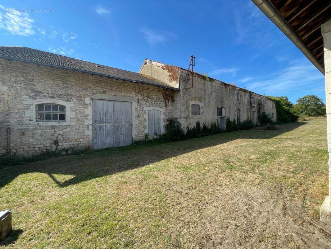 Appartement à PORT-D'ENVAUX