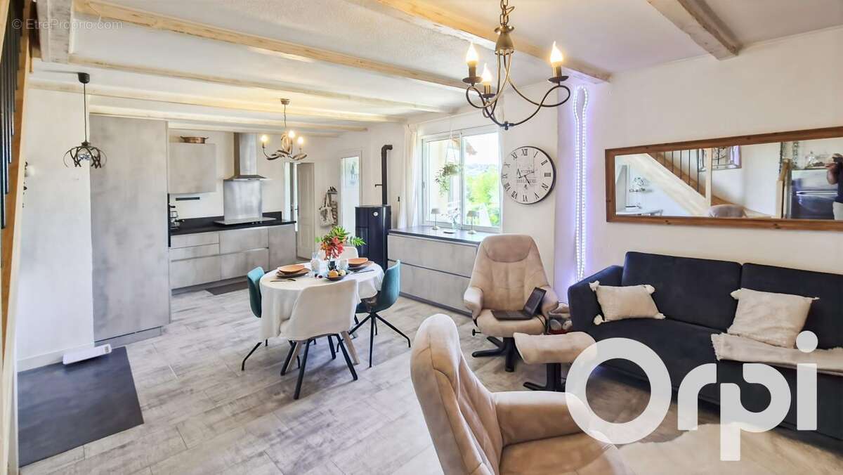 Maison à PONT-SAINT-ESPRIT