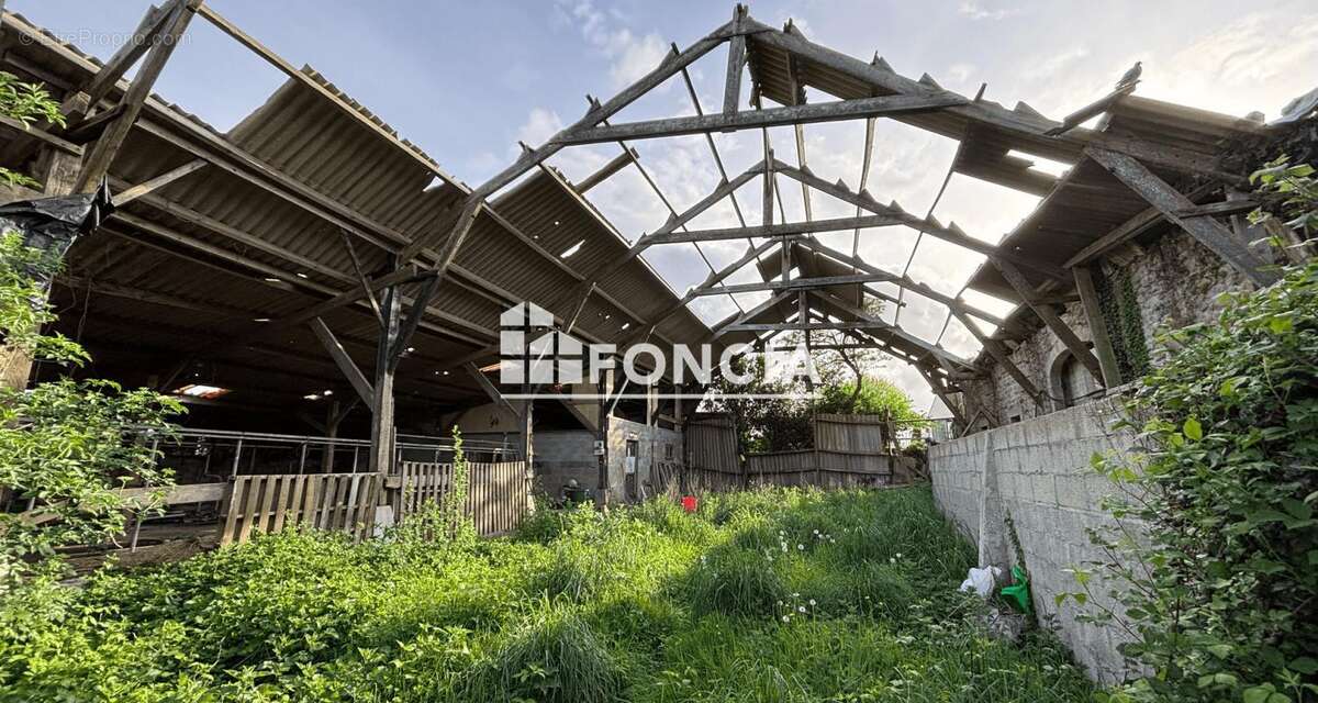 Maison à PLONEVEZ-PORZAY