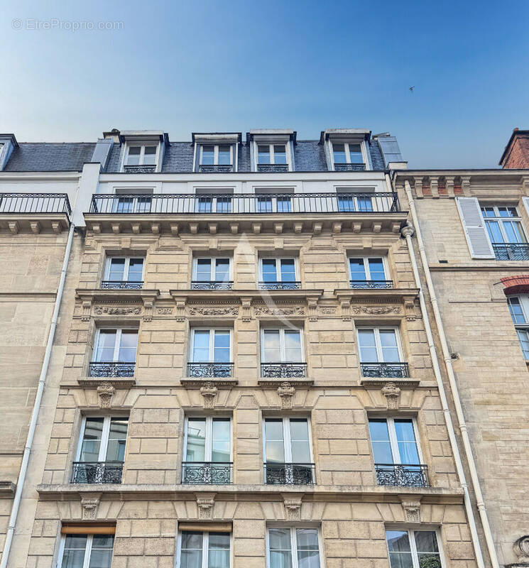 Appartement à PARIS-12E
