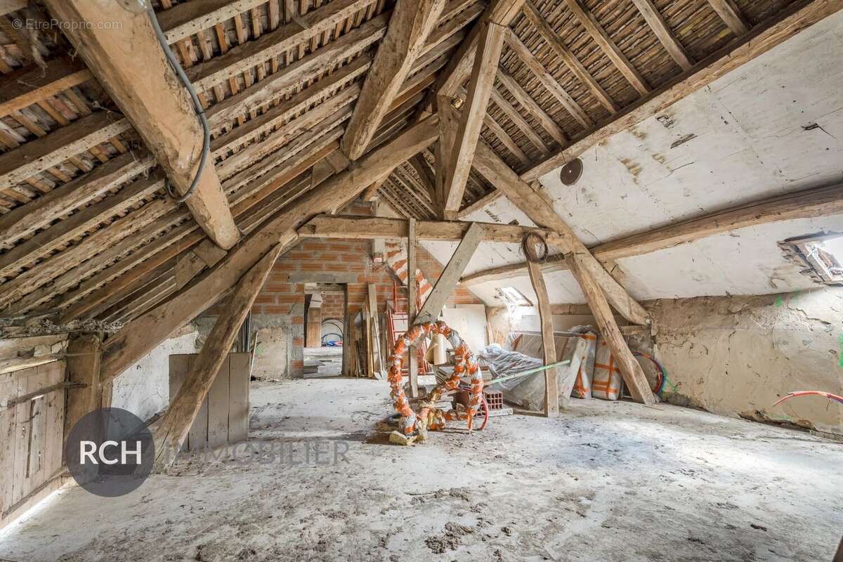 Maison à HOUDAN