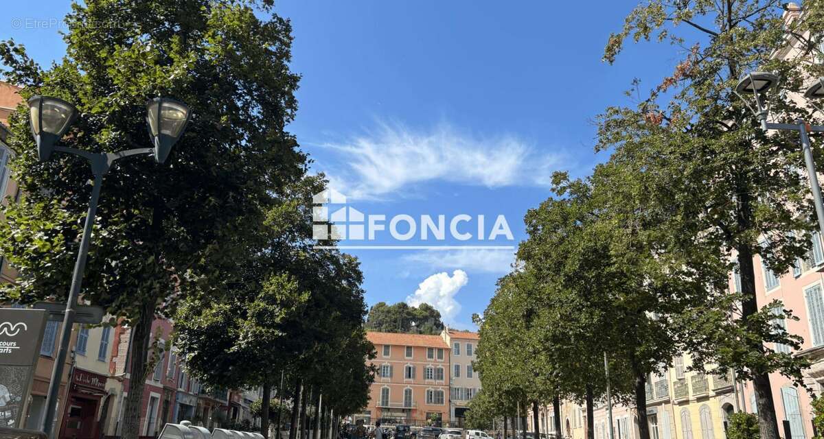 Appartement à HYERES