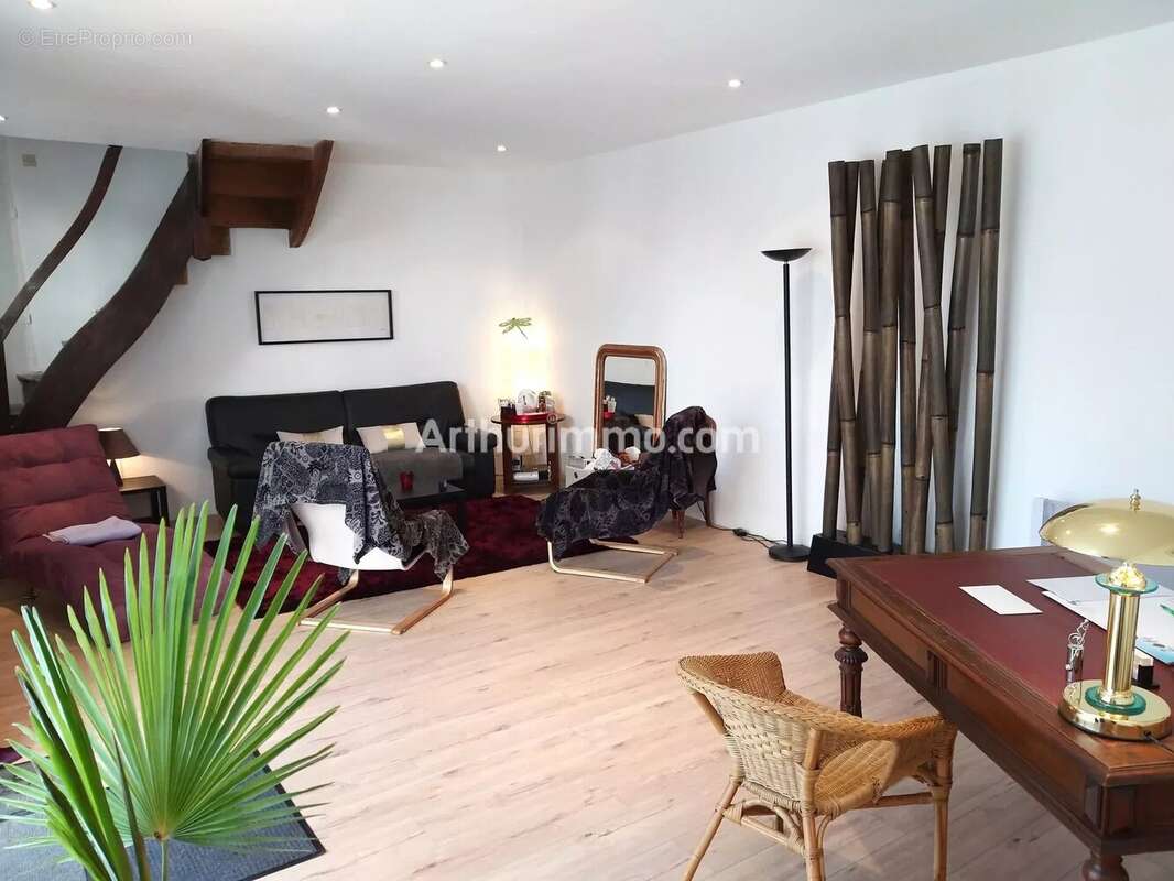 Maison à LONS-LE-SAUNIER