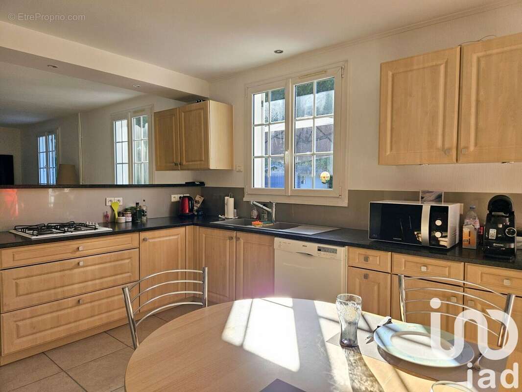 Photo 2 - Maison à ARC-SUR-TILLE