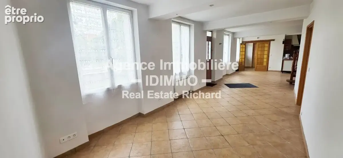 EXCLUSIVITÉ IDIMMO : Maison contemporaine de 5 pièces - 137 m2 - Lorcy (45490) - photo 6