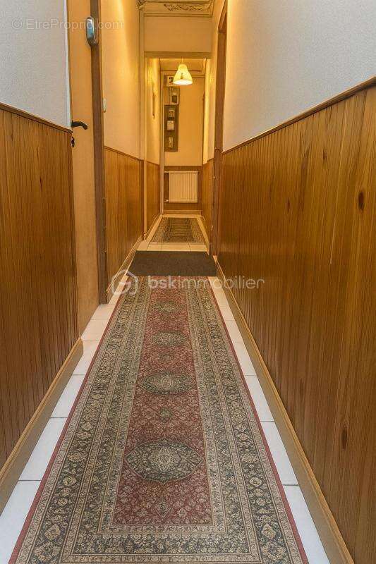 Immeuble mixte  habitation et restaurant - photo 14
