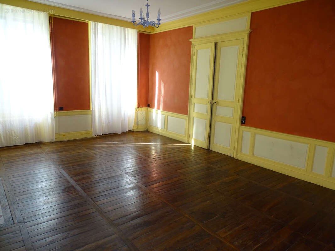Maison à CHATILLON-SUR-SEINE
