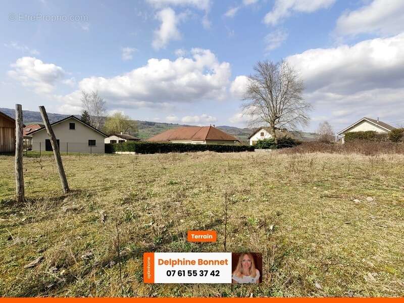 Terrain à SAINT-JOSEPH-DE-RIVIERE