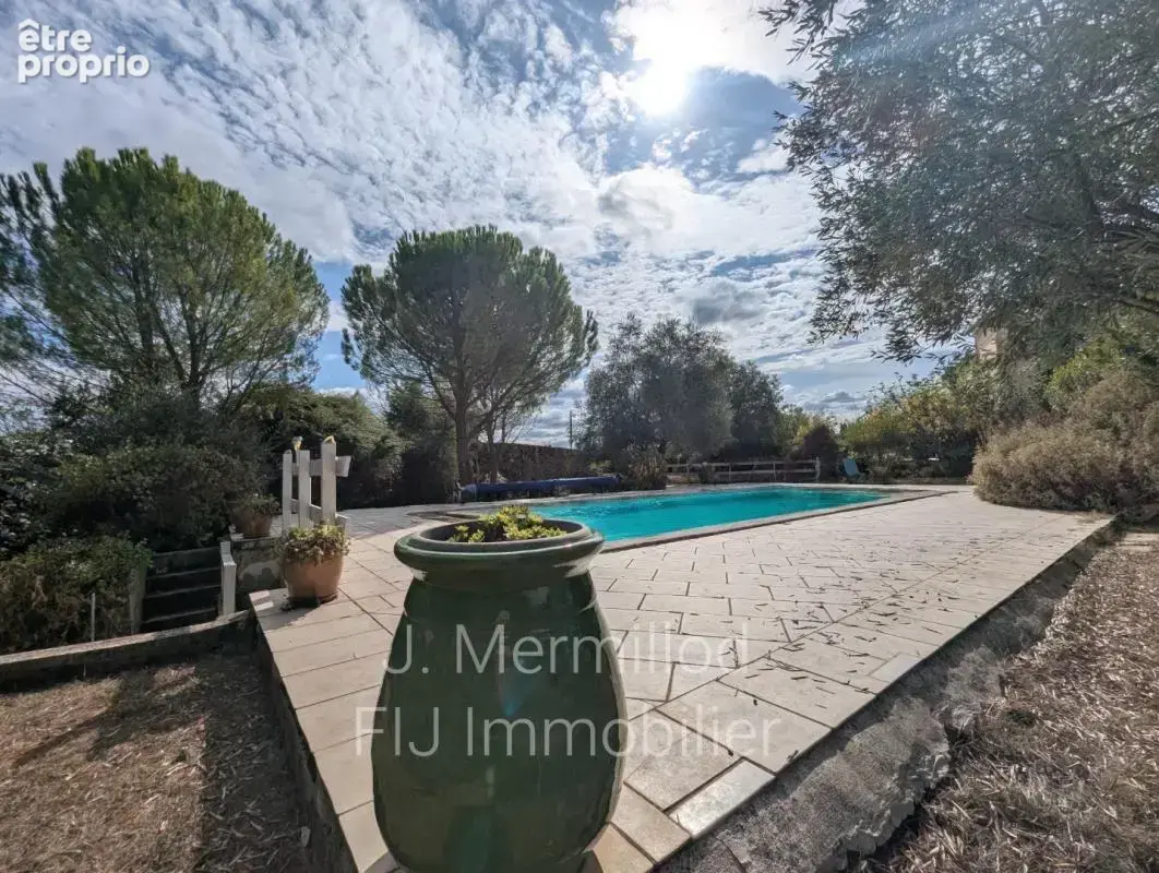 Maison 7 pièces / 183 m² / 393 000 EUR / SAINT-PRIVAT-DES-VIEUX - photo 17