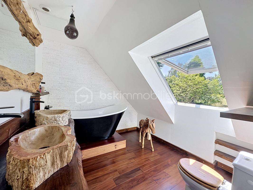 Maison à FRENEUSE-SUR-RISLE