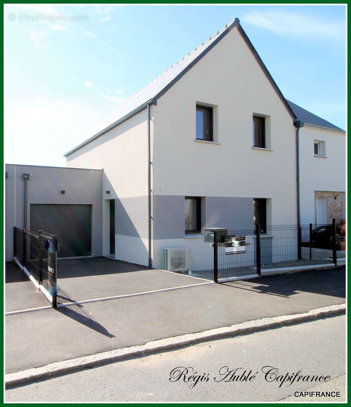 Maison à MONTREUIL-LE-GAST