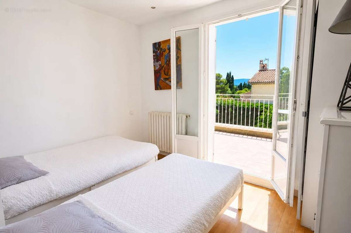 Maison à MOUANS-SARTOUX