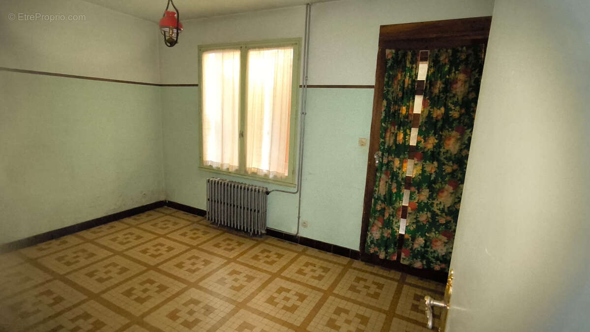 Maison à Pruillé — 4 chambres, grand jardin, à rénover - photo 9