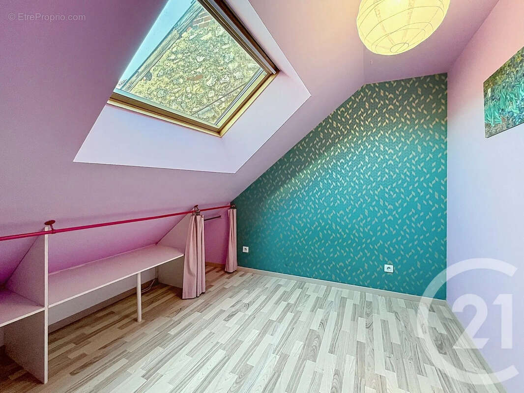 Maison 140 m² à Vertus  - photo 11
