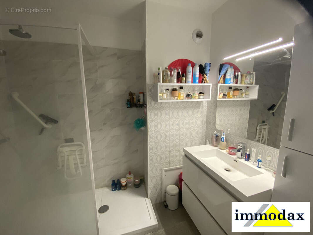 Salle de douche  - Appartement à DAX