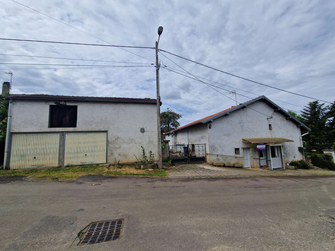 Maison à COLOMBE-LES-VESOUL